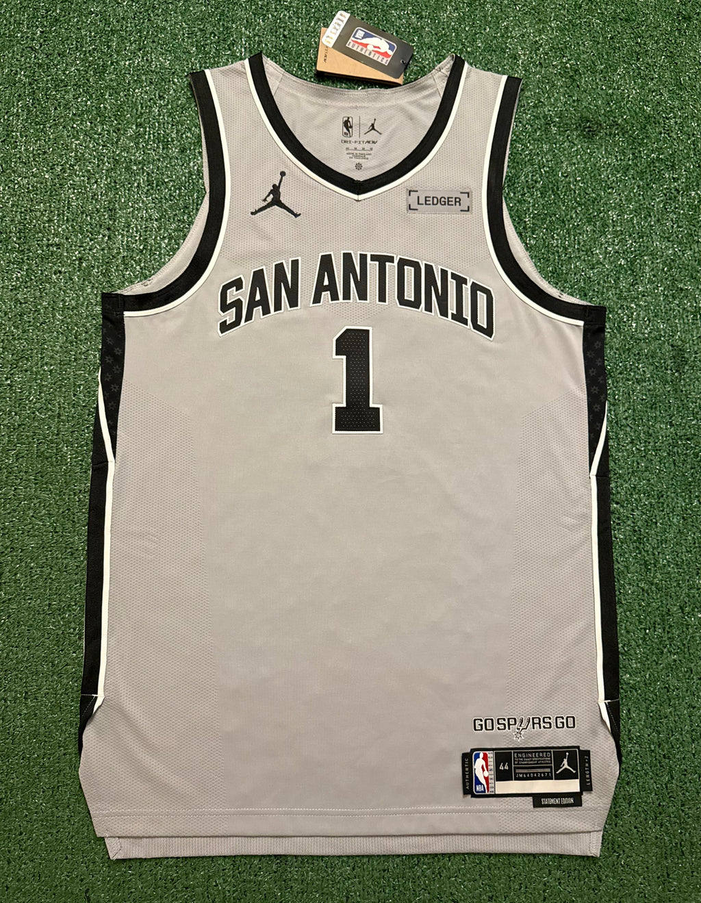 Victor Wembanyama San Antonio Spurs Jersey #1 Nike ADV Authentic Gray Size 44 (M) NBA