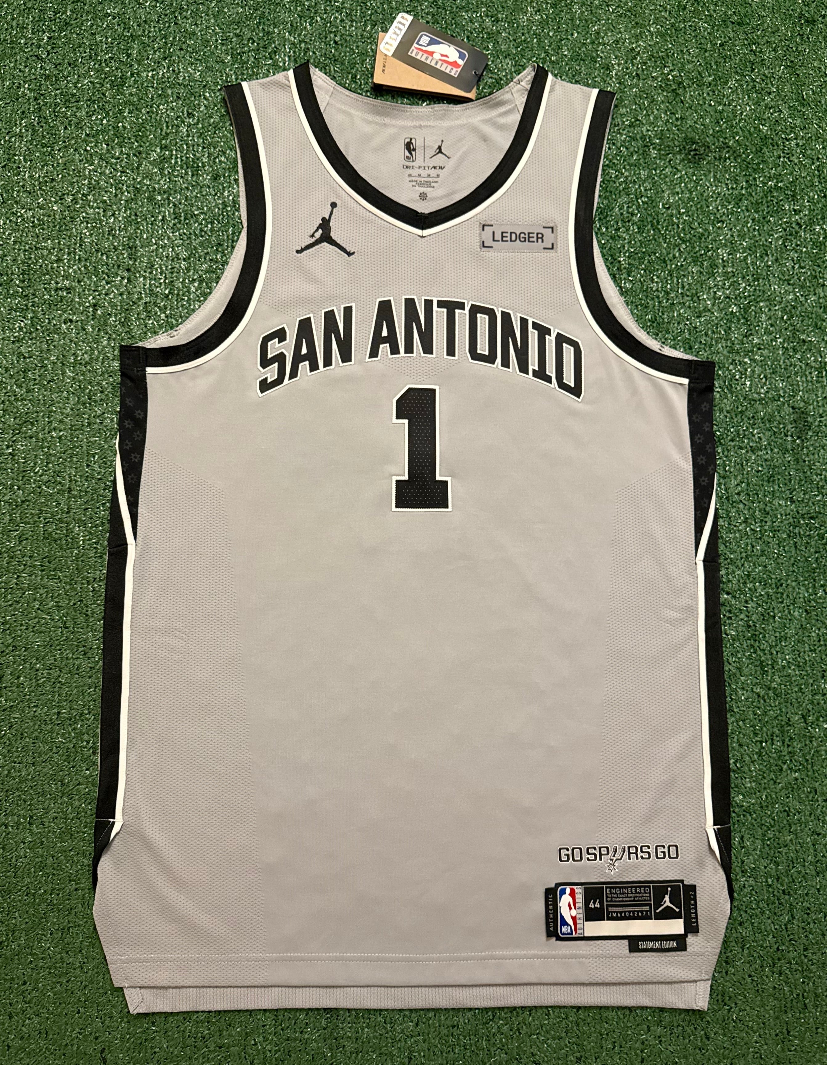 Victor Wembanyama San Antonio Spurs Jersey #1 Nike ADV Authentic Gray Size 44 (M) NBA