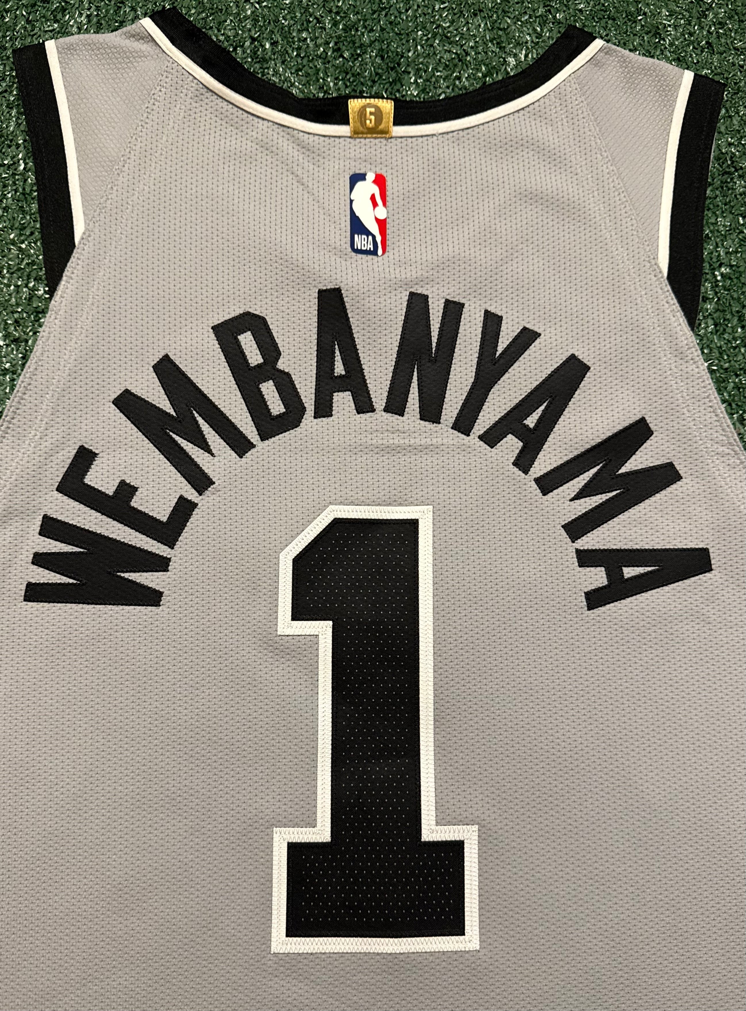 Victor Wembanyama San Antonio Spurs Jersey #1 Nike ADV Authentic Gray Size 44 (M) NBA