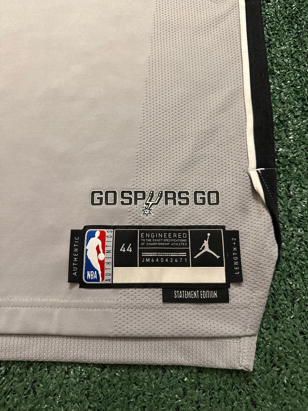 Victor Wembanyama San Antonio Spurs Jersey #1 Nike ADV Authentic Gray Size 44 (M) NBA