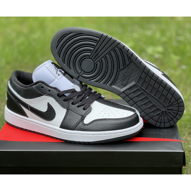Jordan 1 Low SE Homage White Black (W)