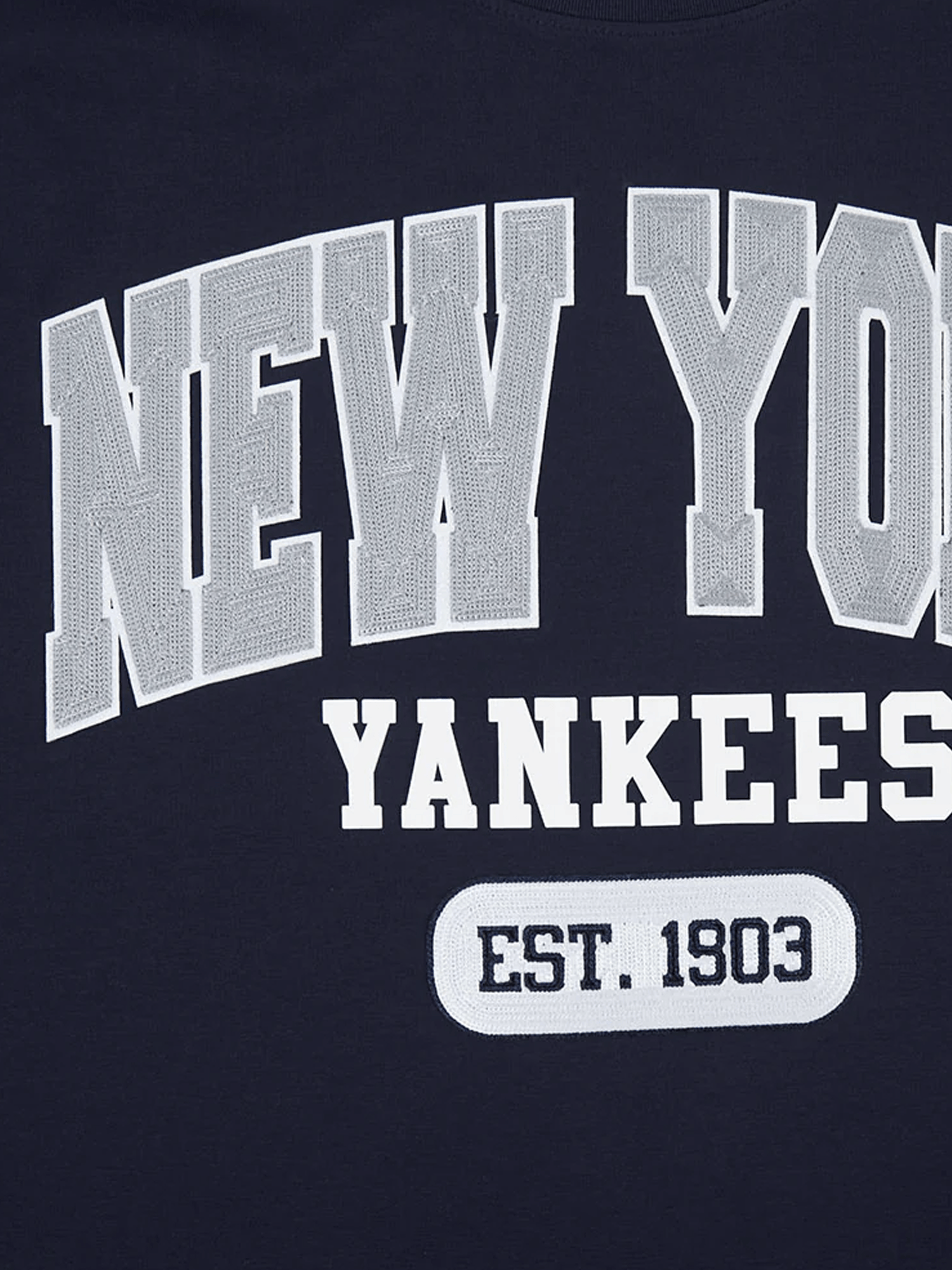 New York Yankees Pro Standard MLB City Arch Premium Flex T-Shirt - Navy